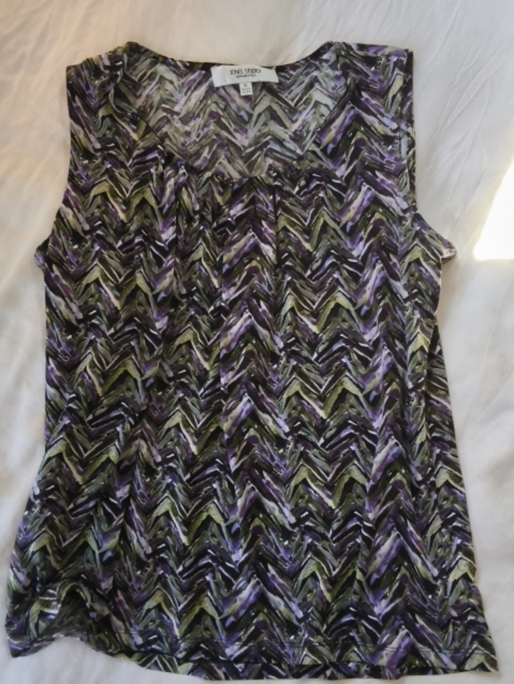Jones Studio Sleeveless Chevron-Print Tank in Purple and Olive Med